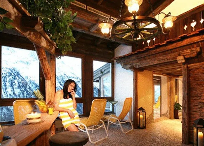 Отель Silbertal 4*