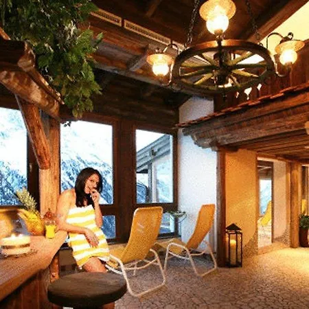 酒店 Silbertal 4*